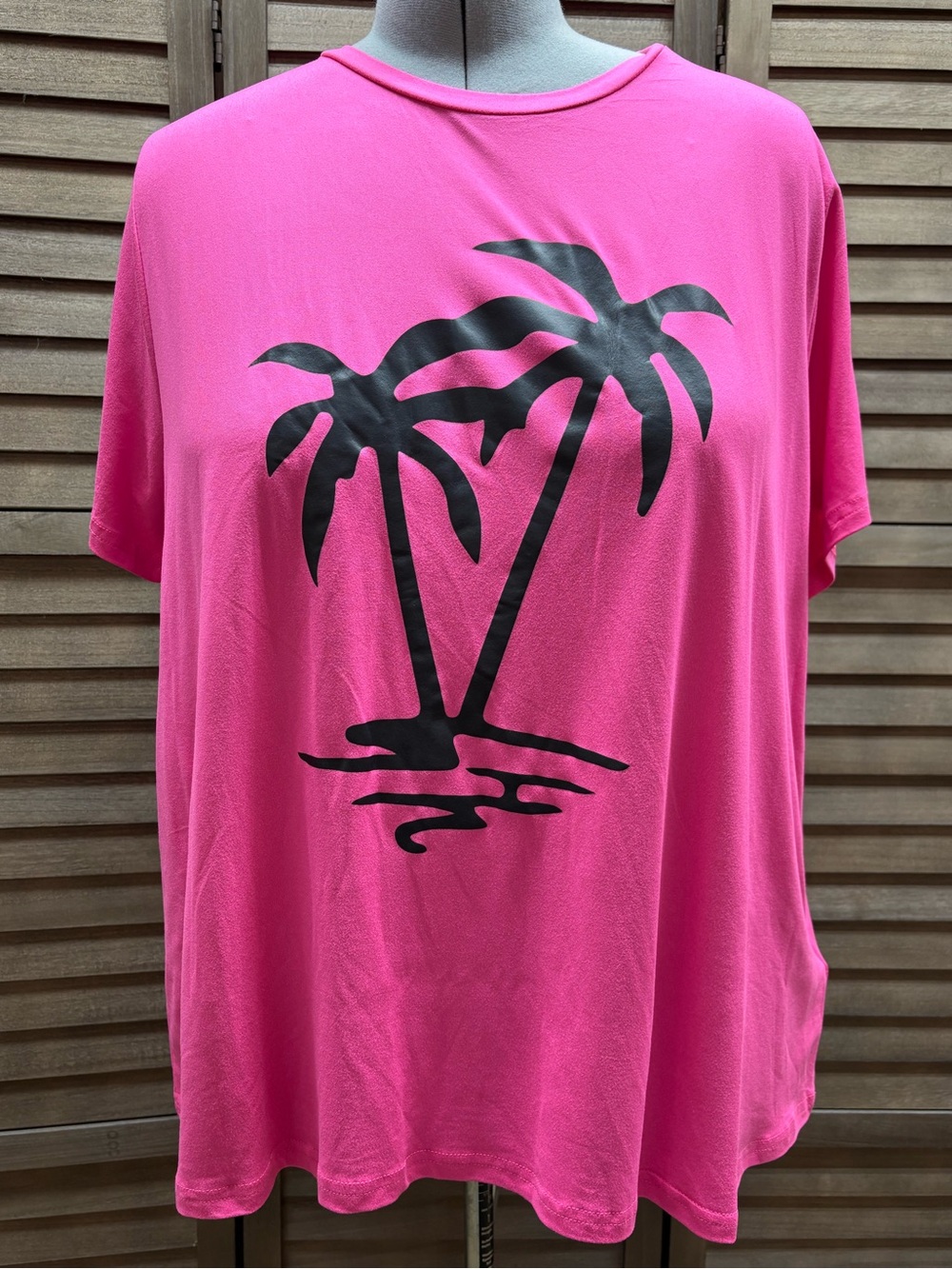 SHEIN Bright Pink Short Sleeve Tee with Black Palm Tree Graphic